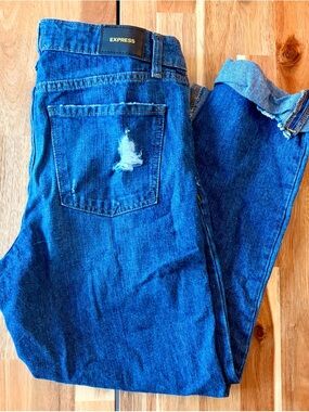 Express Men’s Dark Blue Skinny Jeans with Back Pocket Distress